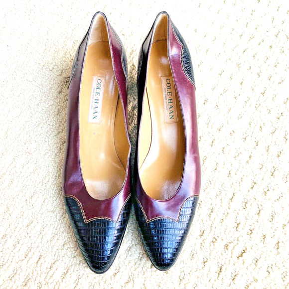 Vintage Cole Haan Ladies Shoes Classic Leather Wingtip Pumps Black & Brown 9AA - Picture 2 of 14